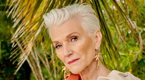 6 Breathtaking Photos of Maye Musk in Belize